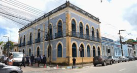 Capa#PraTodosVerem: Na fotografia aparece a fachada do antigo Casarão dos Azulejos, que abrigará...