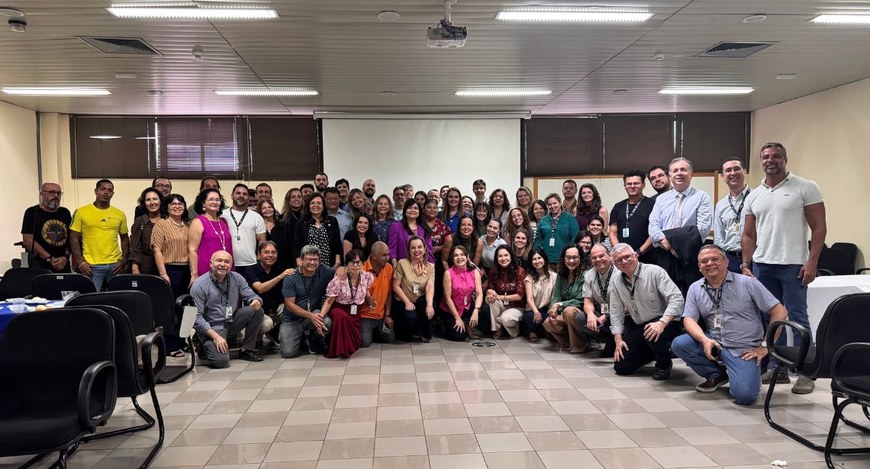 Evento homenageou servidores com 30 anos de serviço, acolheu novos integrantes e promoveu a inte...