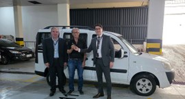 Automóveis beneficiarão entidades que atendem idosos e crianças em situação de vulnerabilidade s...
