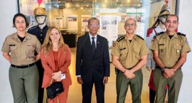 #PraTodosVerem: Na fotografia aparece o vice-presidente do TRE-PB, ao lado de policiais militare...