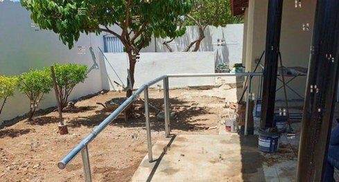 #PraTodosVerem: Na fotografia de capa aparecem dois funcionários no Fórum Eleitoral de Campina G...