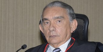Corte aprova voto de aplauso ao juiz João Bosco Medeiros Juiz federal João Bosco Medeiros de Sousa