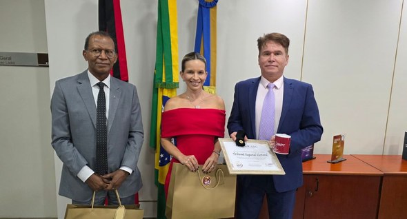 Diálogo e parceria: presidente do TRE-PB recebe visita de representantes institucionais_3 foto