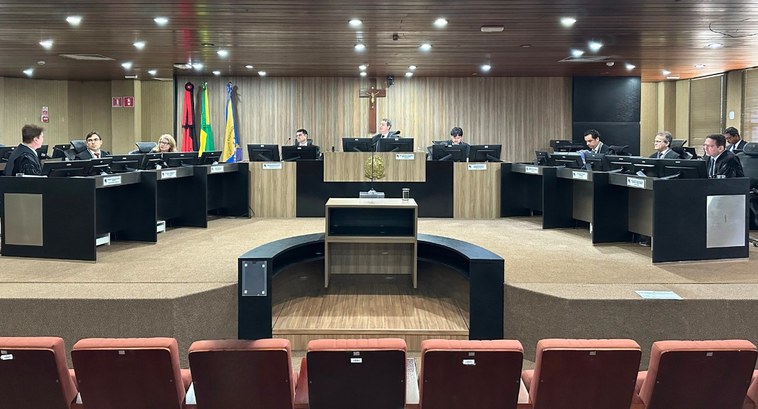 Inscrições encerradas: Lista tríplice exclusiva de advogadas será formada #PraTodosVerem: Na fotografia aparece o Plenário do TRE-PB com o corpo da Corte Eleitoral em uma...