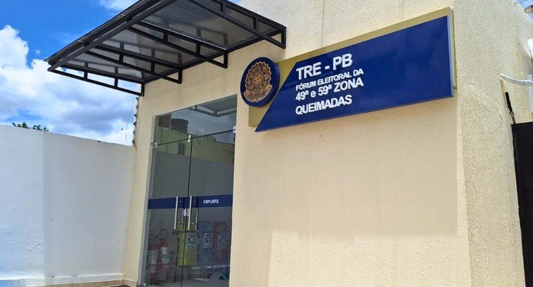 Justiça Eleitoral inaugura novas instalações do Cartório de Queimadas nesta sexta (20)_capa #PraTodosVerem: Na fotografia aparece a fachada do Fórum Eleitoral de Queimadas, pertencente ao ...
