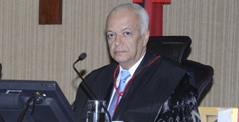 Servidores do TRE-PB têm até 19 de julho para pleitear bolsa de estudos Roberto Emílio Hardman Pires, diretor-geral do TRE-PB