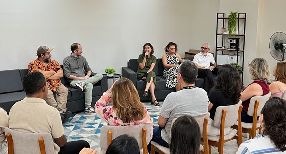 Sétima ArTRE promove debate com elenco do filme O Agente Secreto_2 foto