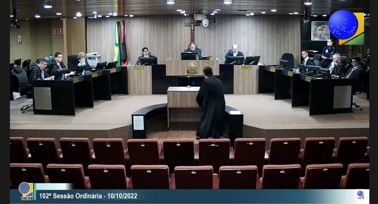 TRE-PB aprova voto de pesar #PraCegoVer: Corte Eleitoral em sessão de julgamento, juízes sentados à mesa do Tribunal Regiona...