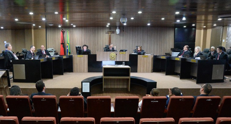 #PreCegoVer: Corte Eleitoral em sessão de julgamento