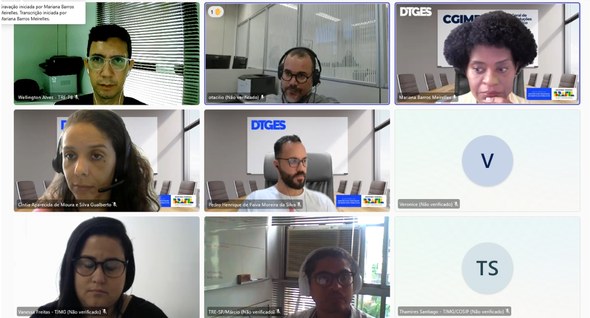 #PraTodosVerem: Printscreen de uma reunião online com nove participantes.