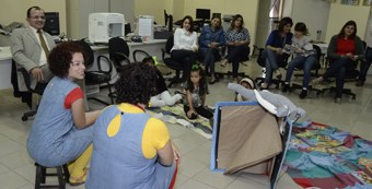 A Biblioteca do TRE-PB realiza atividades para crianças.