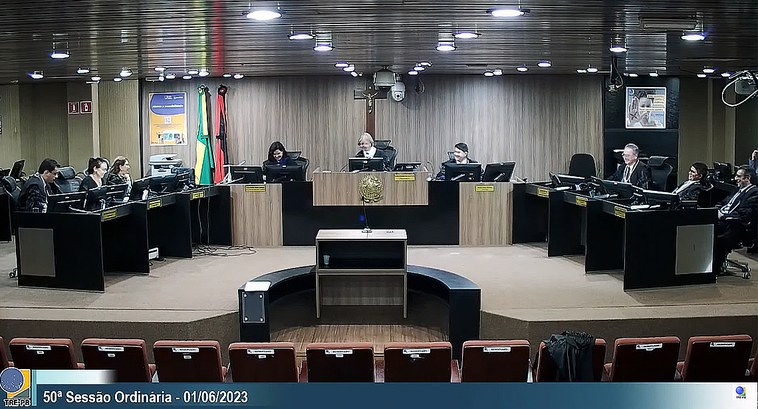 #ParaTodosVerem: Painel retangular com sala de sessões do Tribunal Regional Eleitoral da Paraíba...