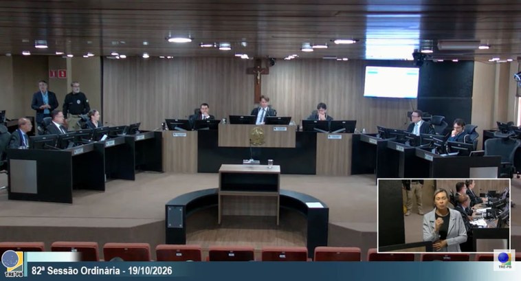 #PraTodosVerem: a imagem traz um print da corte eleitoral em sessão transmitida pela youtube do ...