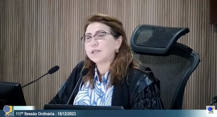#ParaTodosVerem: Painel retangular com a desembargadora Agamenilde Dias, na Corte Eleitoral para...