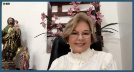 TRE-PB Desembargadora Fátima Maranhão é empossada vice-presidente do Coptrel #ParaTodosVerem: Painel retangular de mulher em primeiro plano.