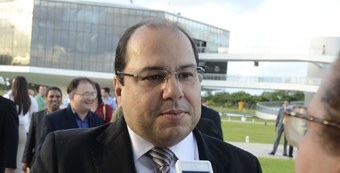 TRE-PB Juiz Eduardo Carvalho, diretor da EJE-PB Juiz Eduardo José de Carvalho Soares, diretor da Escola Judiciária Eleitoral da Paraíba, concede...
