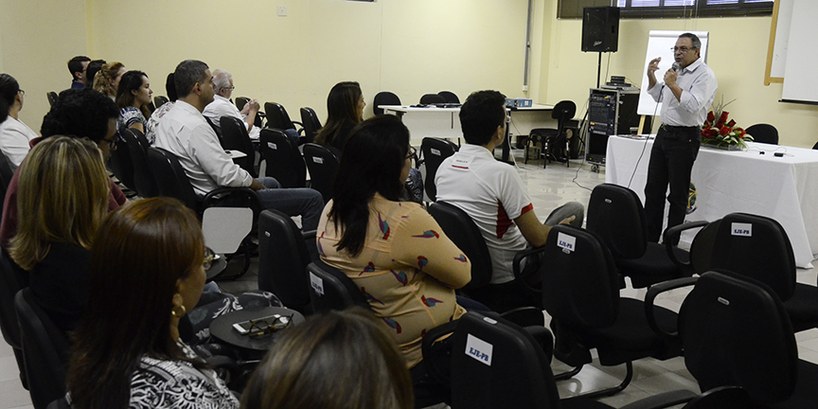 TRE-PB palestra sobre gripe CODES PROMOVE PALESTRA SOBRE ZIKA E H1N1