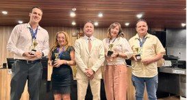 A premiação aconteceu na última sexta-feira (10), na Sala de Sessões do Tribunal.