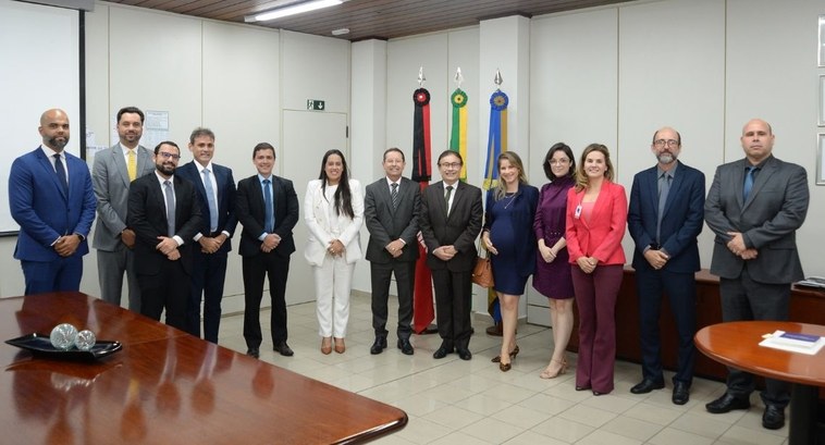 #PraTodosVerem: Na fotografia aparecem o presidente do TRE-PB, Leandro dos Santos e o presidente...