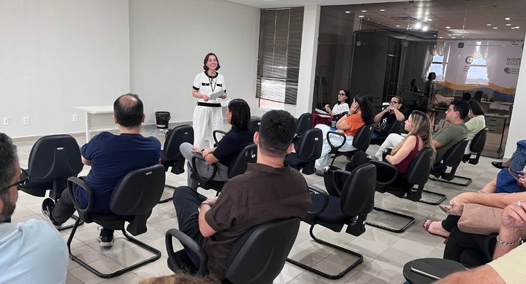 Reuniões com administradores de prédio e apoios logísticos buscam aprimorar procedimentos e gara...