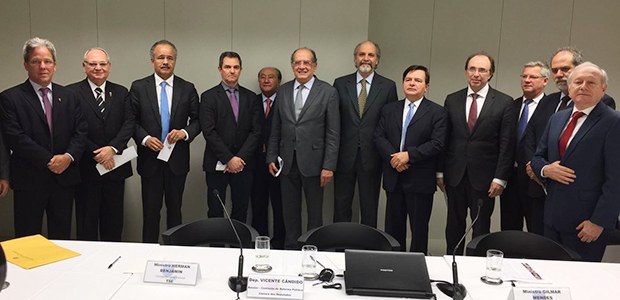 Romero Marcelo participa de reunião extraordinária do Colégio de Corregedores Regionais Eleitorais