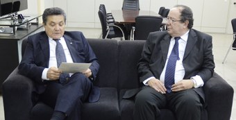 TRE-PB visita do conselheiro Arthur Cunha Lima Presidente do TRE-PB, desembargador João Alves recebe a visita do vice-presidente do Tribunal de...