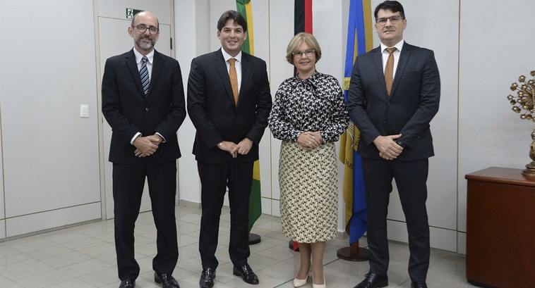 TRE-PB VISITA FERNADO MILANEZ NETO TRE-PB VISITA FERNADO MILANEZ NETO